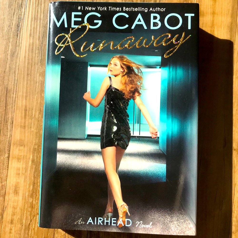 Runaway Meg Cabot hardcover book GREAT condition!